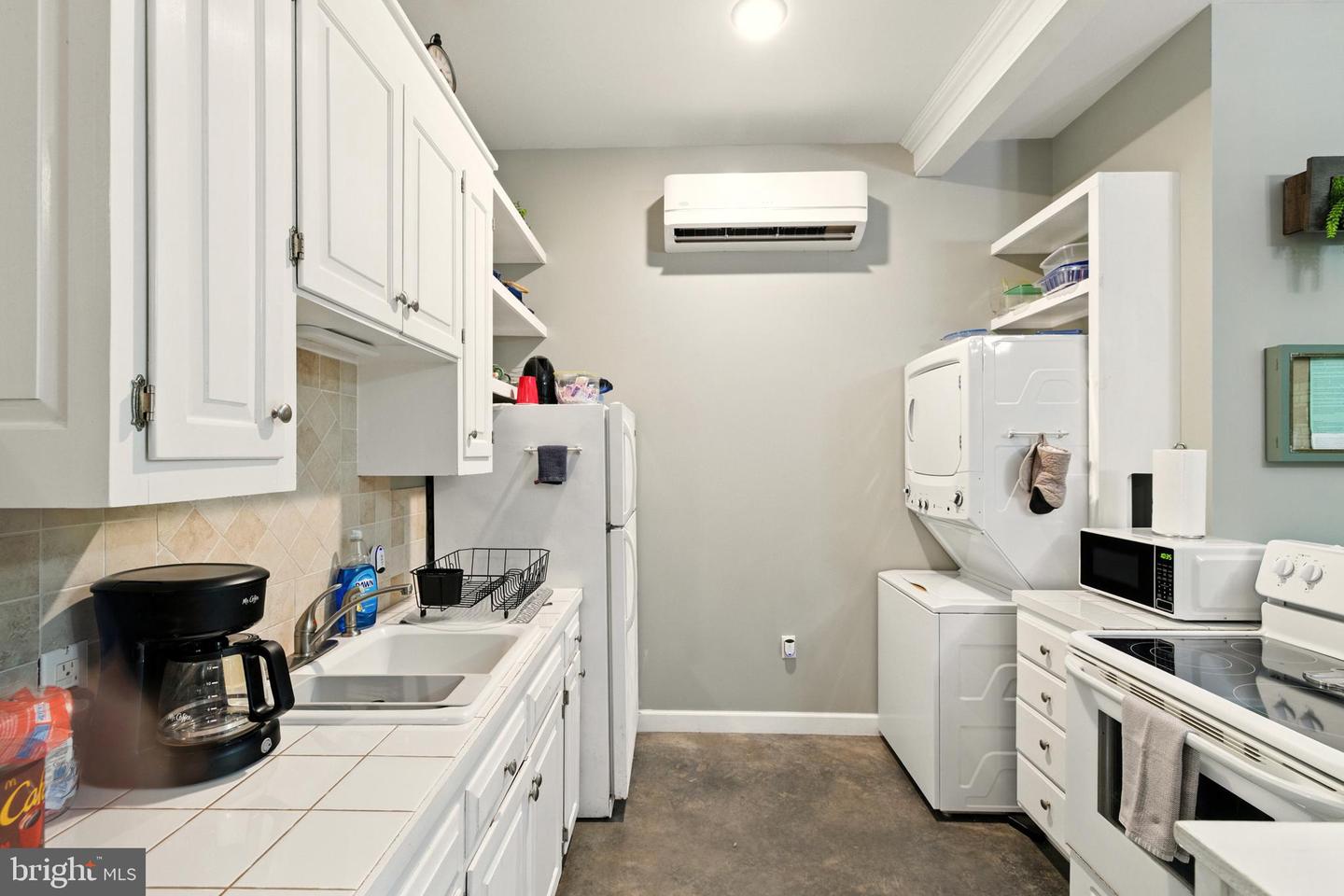 409 & 431 LOWER RAWLEY LN, HINTON, Virginia 22831, 2 Bedrooms Bedrooms, ,2 BathroomsBathrooms,Residential,For sale,409 & 431 LOWER RAWLEY LN,VARO2002492 MLS # VARO2002492