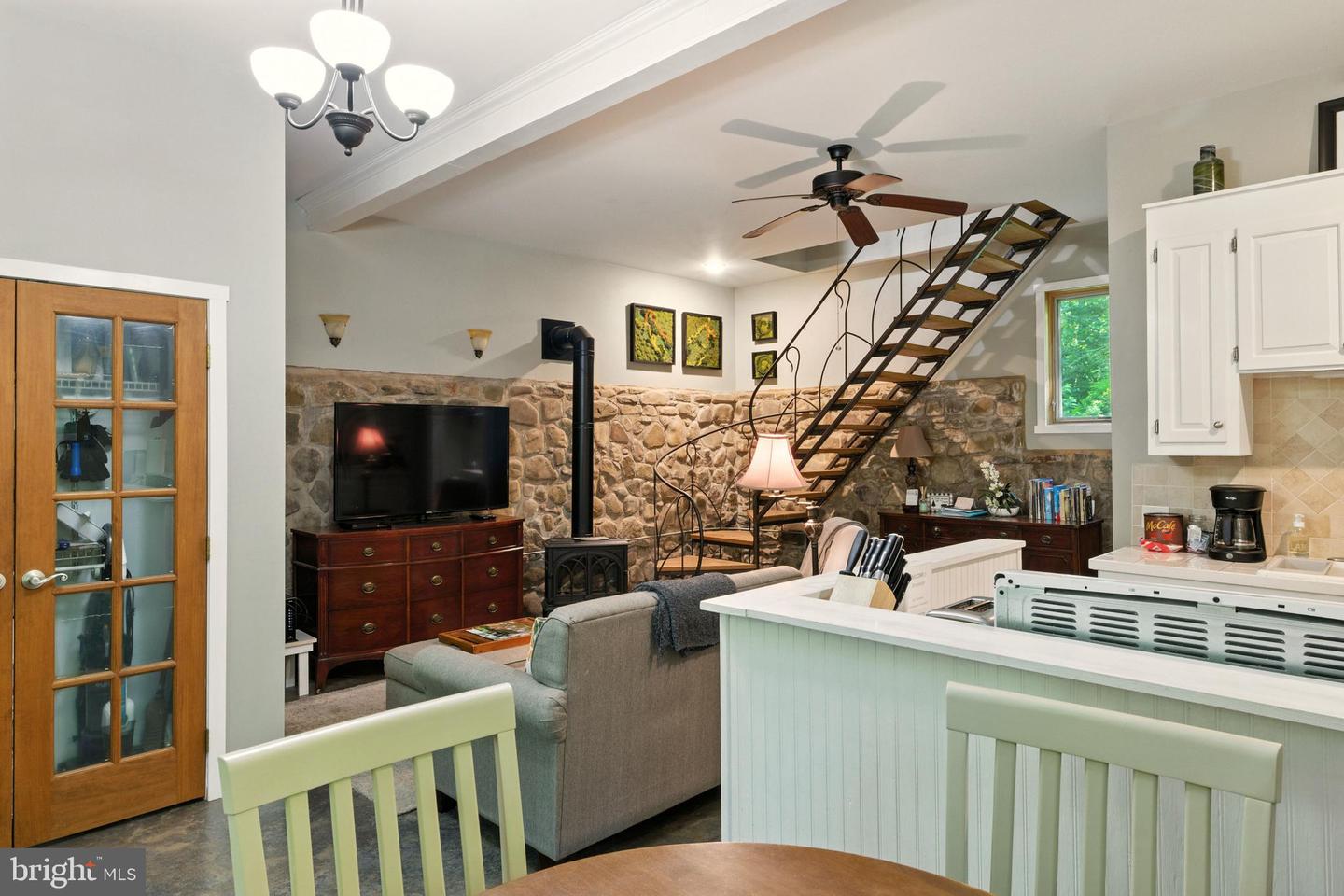 409 & 431 LOWER RAWLEY LN, HINTON, Virginia 22831, 2 Bedrooms Bedrooms, ,2 BathroomsBathrooms,Residential,For sale,409 & 431 LOWER RAWLEY LN,VARO2002492 MLS # VARO2002492