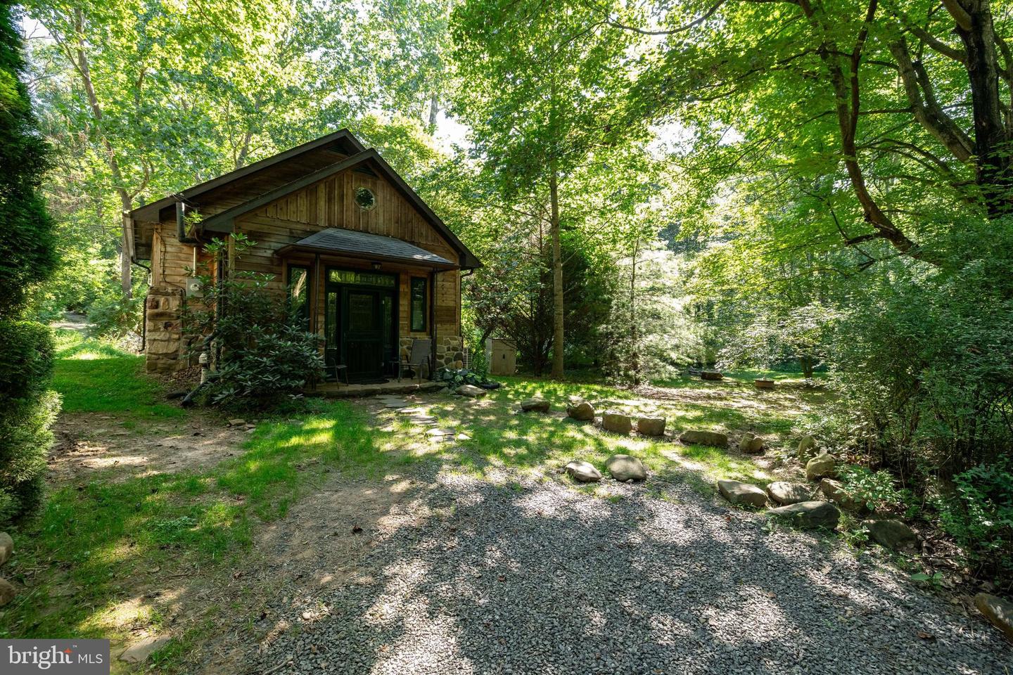 409 & 431 LOWER RAWLEY LN, HINTON, Virginia 22831, 2 Bedrooms Bedrooms, ,2 BathroomsBathrooms,Residential,For sale,409 & 431 LOWER RAWLEY LN,VARO2002492 MLS # VARO2002492