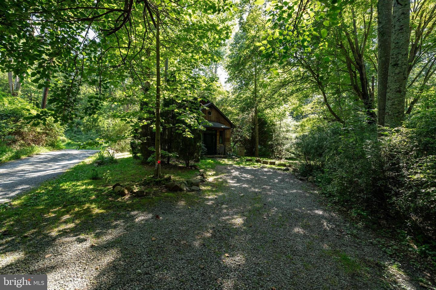 409 & 431 LOWER RAWLEY LN, HINTON, Virginia 22831, 2 Bedrooms Bedrooms, ,2 BathroomsBathrooms,Residential,For sale,409 & 431 LOWER RAWLEY LN,VARO2002492 MLS # VARO2002492