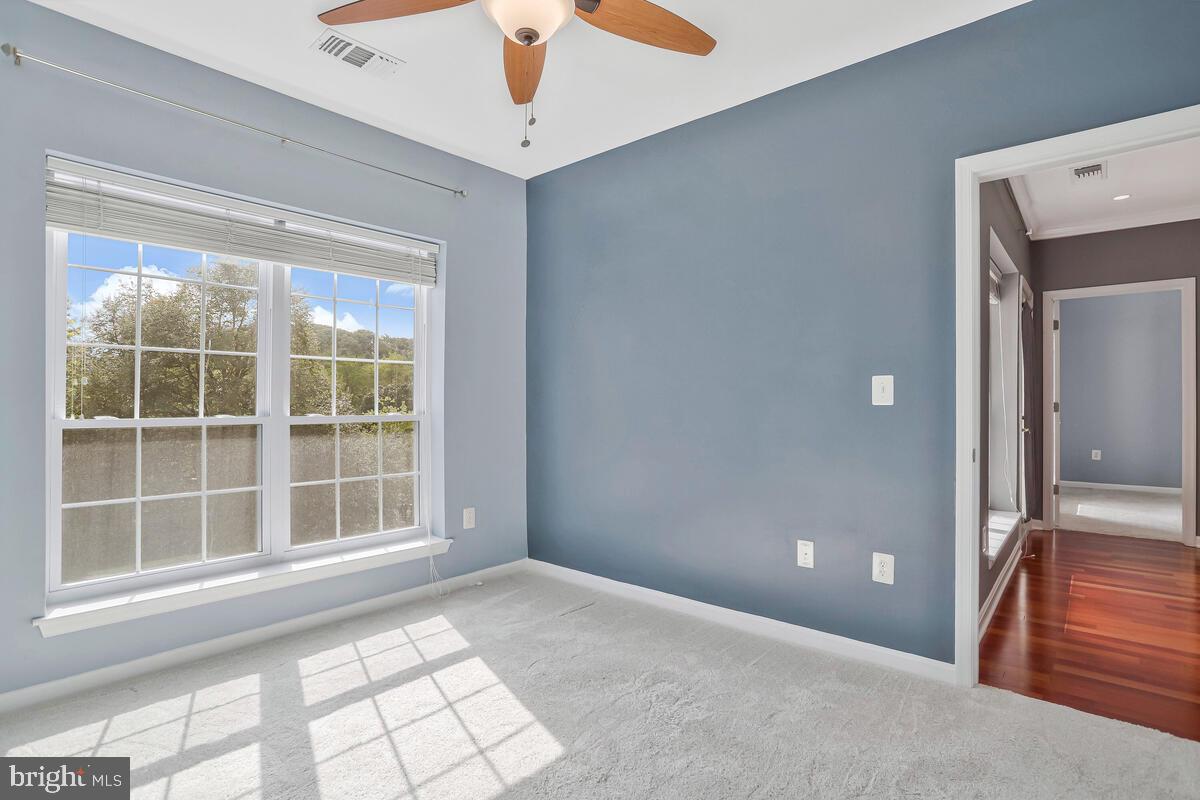4551 STRUTFIELD LN #4113, ALEXANDRIA, Virginia 22311, 2 Bedrooms Bedrooms, ,2 BathroomsBathrooms,Residential,For sale,4551 STRUTFIELD LN #4113,VAAX2048594 MLS # VAAX2048594