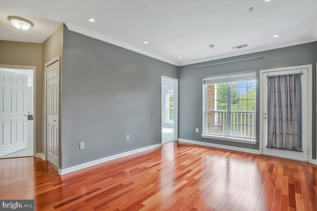 4551 STRUTFIELD LN #4113, ALEXANDRIA, Virginia 22311, 2 Bedrooms Bedrooms, ,2 BathroomsBathrooms,Residential,For sale,4551 STRUTFIELD LN #4113,VAAX2048594 MLS # VAAX2048594