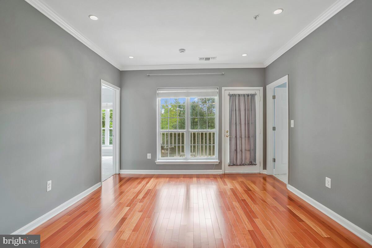 4551 STRUTFIELD LN #4113, ALEXANDRIA, Virginia 22311, 2 Bedrooms Bedrooms, ,2 BathroomsBathrooms,Residential,For sale,4551 STRUTFIELD LN #4113,VAAX2048594 MLS # VAAX2048594