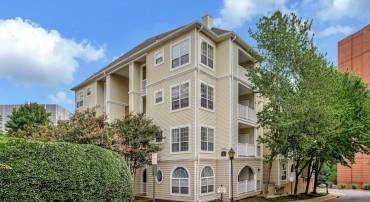 4551 STRUTFIELD LN #4113, ALEXANDRIA, Virginia 22311, 2 Bedrooms Bedrooms, ,2 BathroomsBathrooms,Residential,For sale,4551 STRUTFIELD LN #4113,VAAX2048594 MLS # VAAX2048594