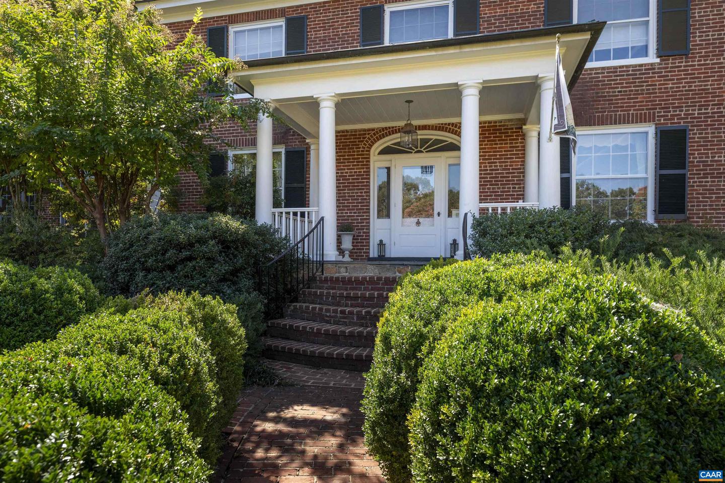 4040 EDGE VALLEY RD, NORTH GARDEN, Virginia 22959, 5 Bedrooms Bedrooms, ,3 BathroomsBathrooms,Residential,For sale,4040 EDGE VALLEY RD,667826 MLS # 667826