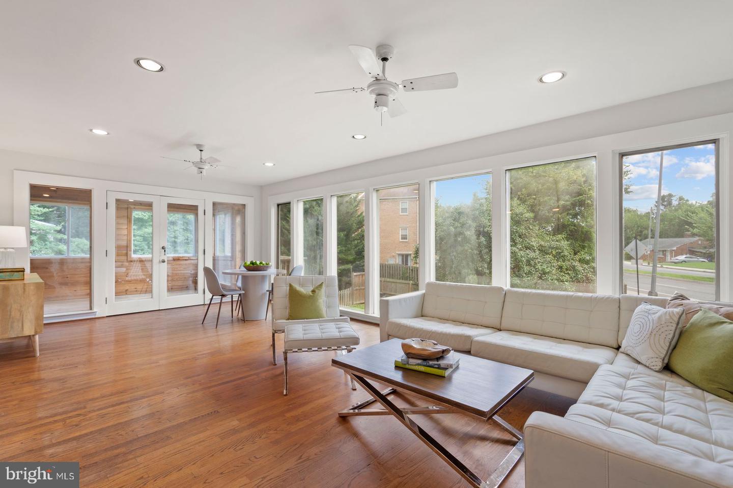 5018 11TH ST N, ARLINGTON, Virginia 22205, 5 Bedrooms Bedrooms, ,3 BathroomsBathrooms,Residential,For sale,5018 11TH ST N,VAAR2062272 MLS # VAAR2062272