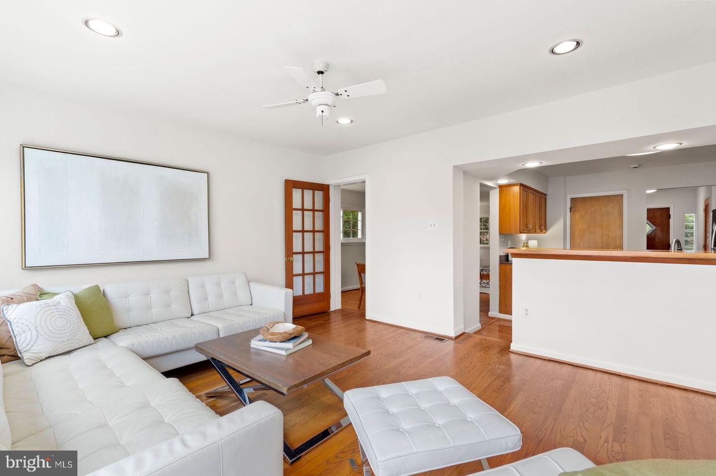 5018 11TH ST N, ARLINGTON, Virginia 22205, 5 Bedrooms Bedrooms, ,3 BathroomsBathrooms,Residential,For sale,5018 11TH ST N,VAAR2062272 MLS # VAAR2062272