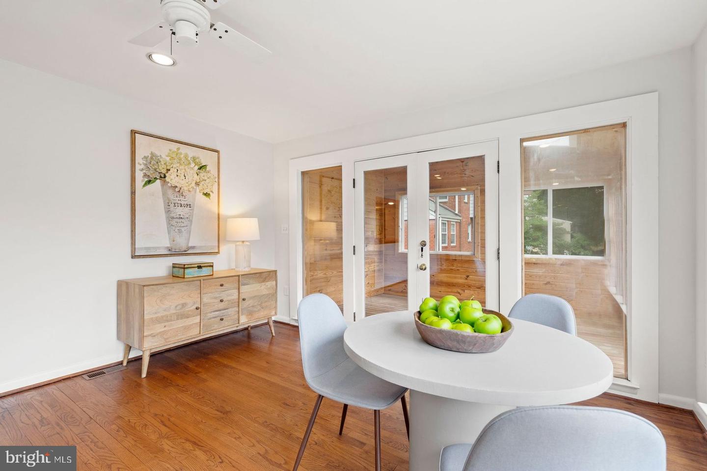 5018 11TH ST N, ARLINGTON, Virginia 22205, 5 Bedrooms Bedrooms, ,3 BathroomsBathrooms,Residential,For sale,5018 11TH ST N,VAAR2062272 MLS # VAAR2062272
