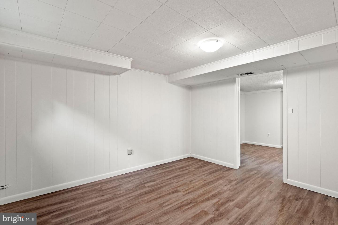 5018 11TH ST N, ARLINGTON, Virginia 22205, 5 Bedrooms Bedrooms, ,3 BathroomsBathrooms,Residential,For sale,5018 11TH ST N,VAAR2062272 MLS # VAAR2062272