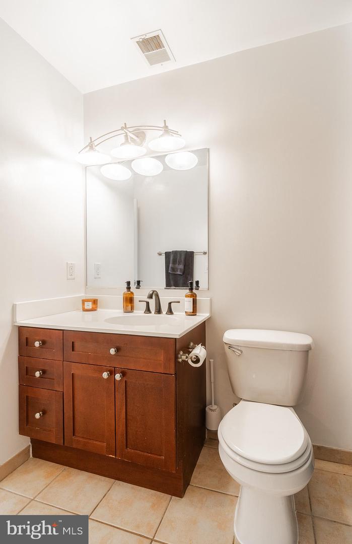2120 VERMONT AVE NW #312, WASHINGTON, District Of Columbia 20001, 1 Bedroom Bedrooms, ,1 BathroomBathrooms,Residential,For sale,2120 VERMONT AVE NW #312,DCDC2215154 MLS # DCDC2215154