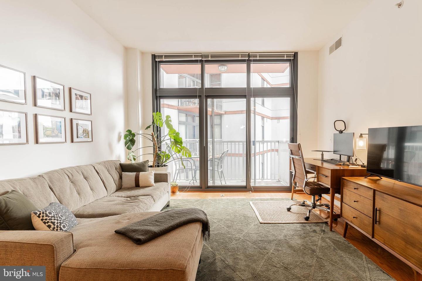 2120 VERMONT AVE NW #312, WASHINGTON, District Of Columbia 20001, 1 Bedroom Bedrooms, ,1 BathroomBathrooms,Residential,For sale,2120 VERMONT AVE NW #312,DCDC2215154 MLS # DCDC2215154