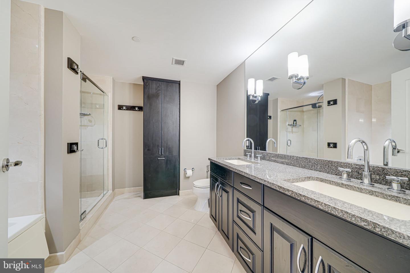 1111 19TH ST N #2703, ARLINGTON, Virginia 22209, 2 Bedrooms Bedrooms, ,2 BathroomsBathrooms,Residential,For sale,1111 19TH ST N #2703,VAAR2062282 MLS # VAAR2062282