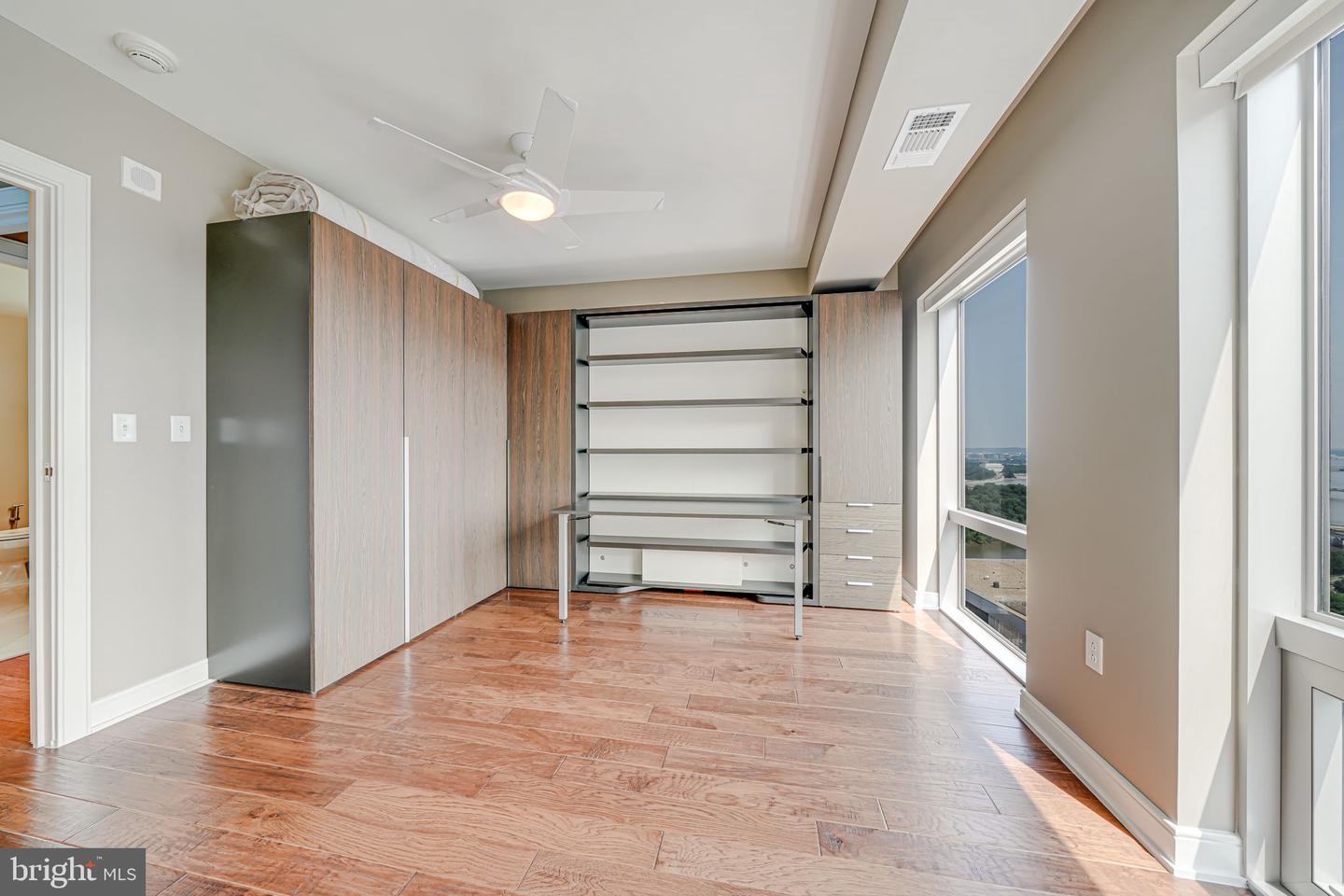 1111 19TH ST N #2703, ARLINGTON, Virginia 22209, 2 Bedrooms Bedrooms, ,2 BathroomsBathrooms,Residential,For sale,1111 19TH ST N #2703,VAAR2062282 MLS # VAAR2062282