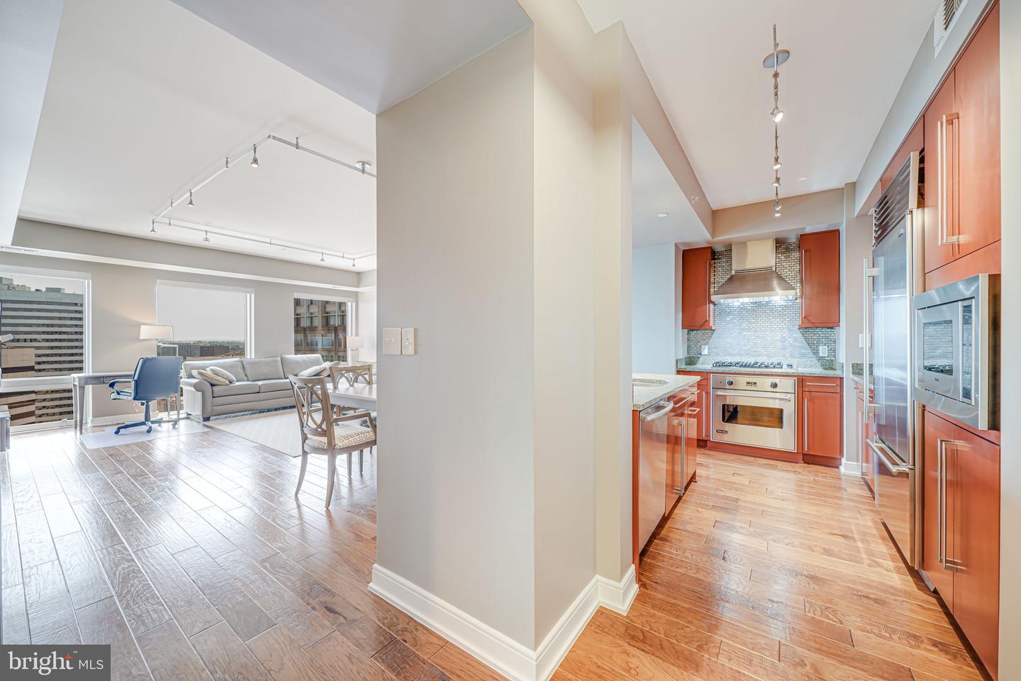 1111 19TH ST N #2703, ARLINGTON, Virginia 22209, 2 Bedrooms Bedrooms, ,2 BathroomsBathrooms,Residential,For sale,1111 19TH ST N #2703,VAAR2062282 MLS # VAAR2062282