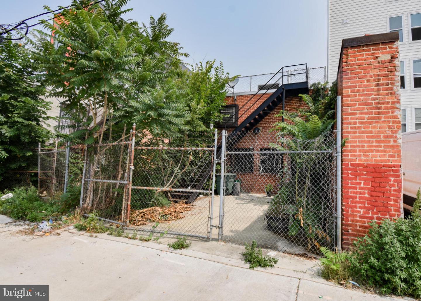 1919 BENNING RD NE, WASHINGTON, District Of Columbia 20002, ,Land,For sale,1919 BENNING RD NE,DCDC2215266 MLS # DCDC2215266