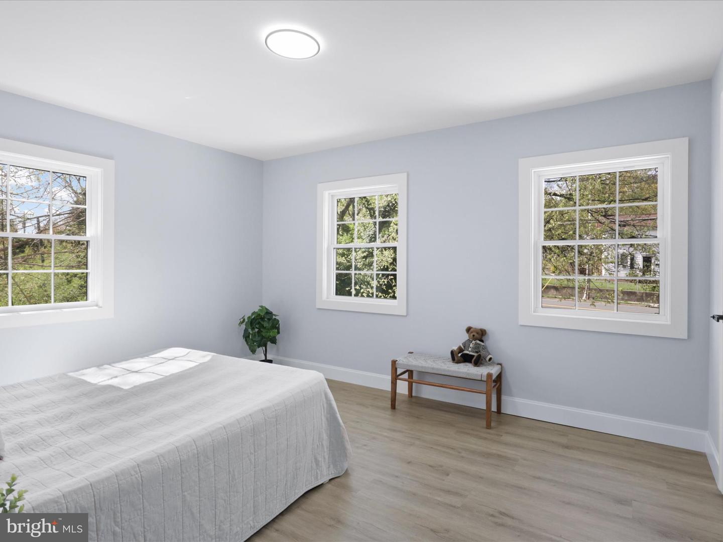2126 HUNTINGTON AVE, ALEXANDRIA, Virginia 22303, 2 Bedrooms Bedrooms, ,2 BathroomsBathrooms,Residential,For sale,2126 HUNTINGTON AVE,VAFX2229436 MLS # VAFX2229436