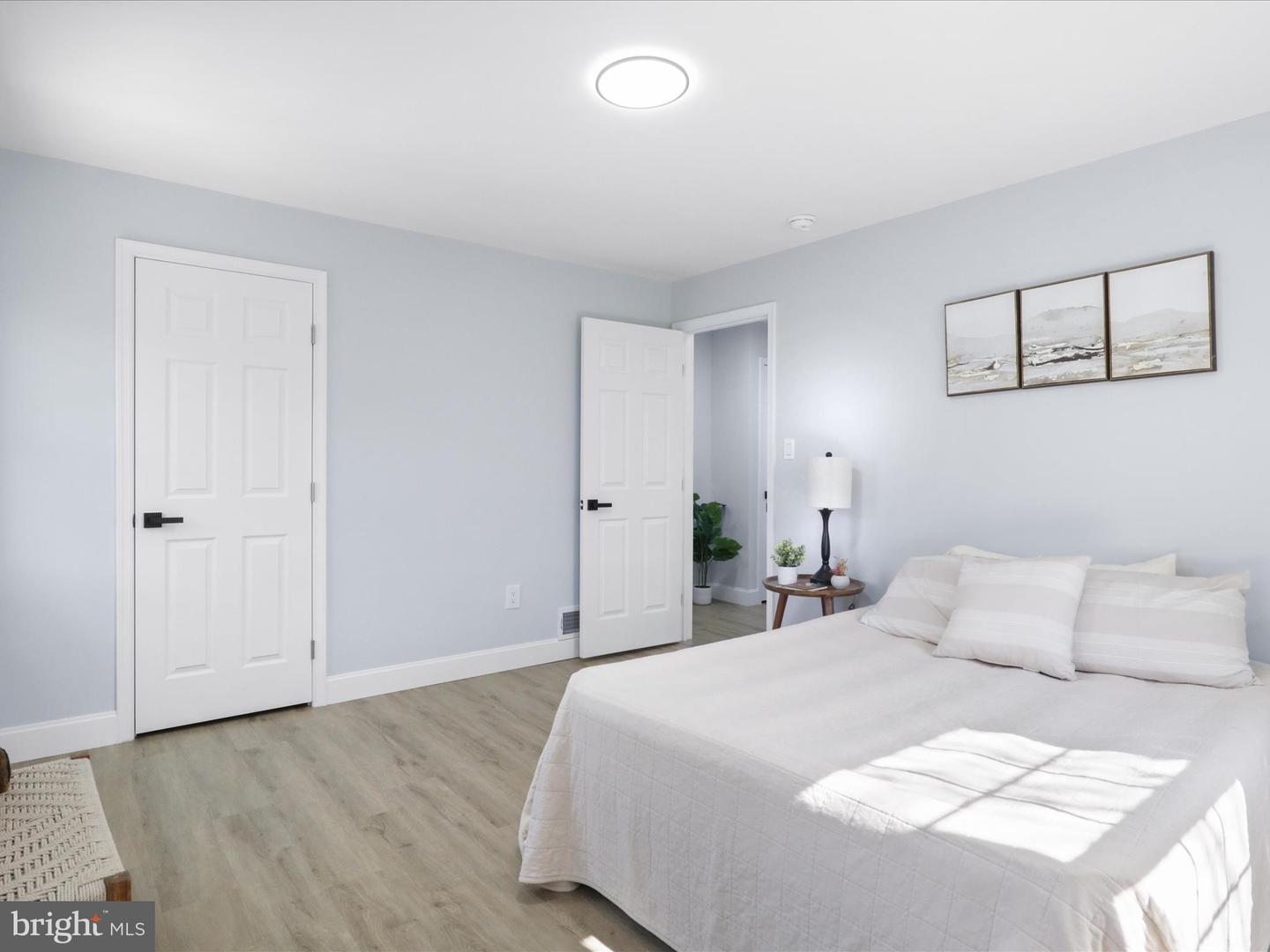 2126 HUNTINGTON AVE, ALEXANDRIA, Virginia 22303, 2 Bedrooms Bedrooms, ,2 BathroomsBathrooms,Residential,For sale,2126 HUNTINGTON AVE,VAFX2229436 MLS # VAFX2229436