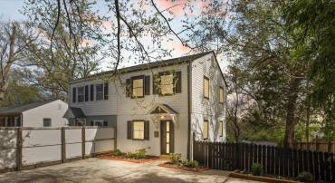2126 HUNTINGTON AVE, ALEXANDRIA, Virginia 22303, 2 Bedrooms Bedrooms, ,2 BathroomsBathrooms,Residential,For sale,2126 HUNTINGTON AVE,VAFX2229436 MLS # VAFX2229436