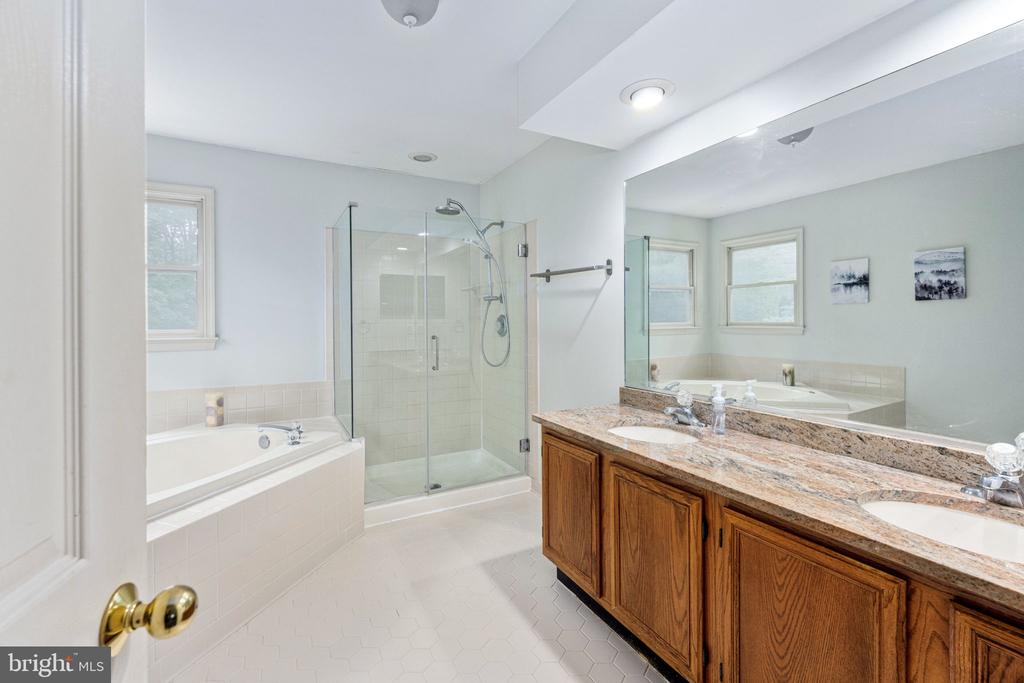 14312 RIVER JUNCTION DR, FREDERICKSBURG, Virginia 22407, 4 Bedrooms Bedrooms, ,2 BathroomsBathrooms,Residential,14312 RIVER JUNCTION DR,VASP2034818 MLS # VASP2034818
