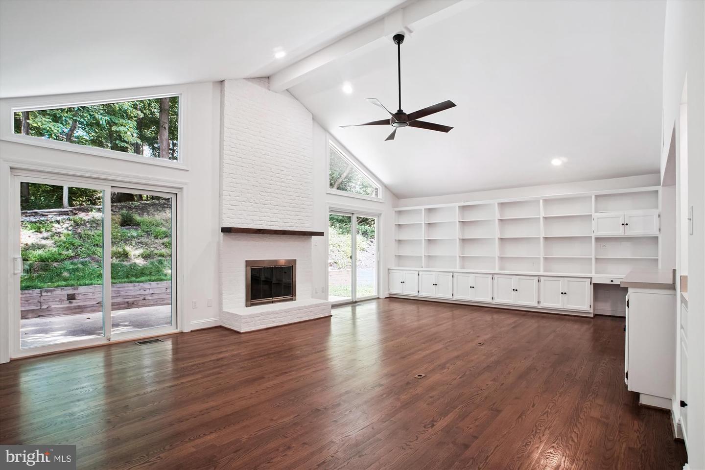 3909 30TH ST N, ARLINGTON, Virginia 22207, 4 Bedrooms Bedrooms, ,4 BathroomsBathrooms,Residential,For sale,3909 30TH ST N,VAAR2055692 MLS # VAAR2055692