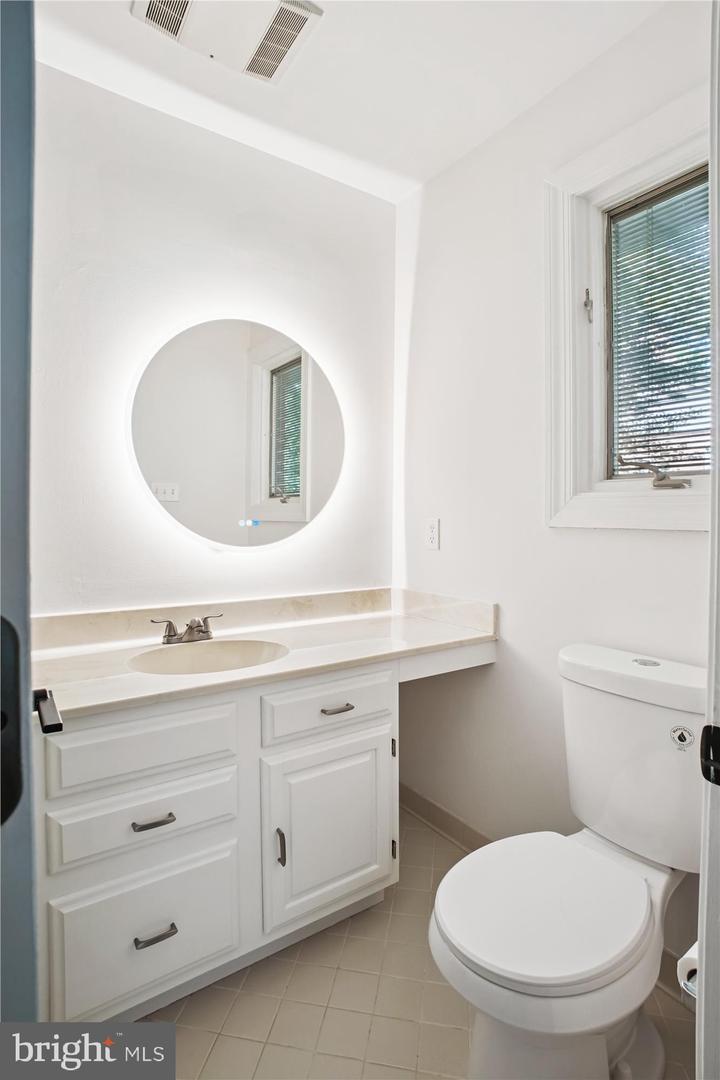 3909 30TH ST N, ARLINGTON, Virginia 22207, 4 Bedrooms Bedrooms, ,4 BathroomsBathrooms,Residential,For sale,3909 30TH ST N,VAAR2055692 MLS # VAAR2055692