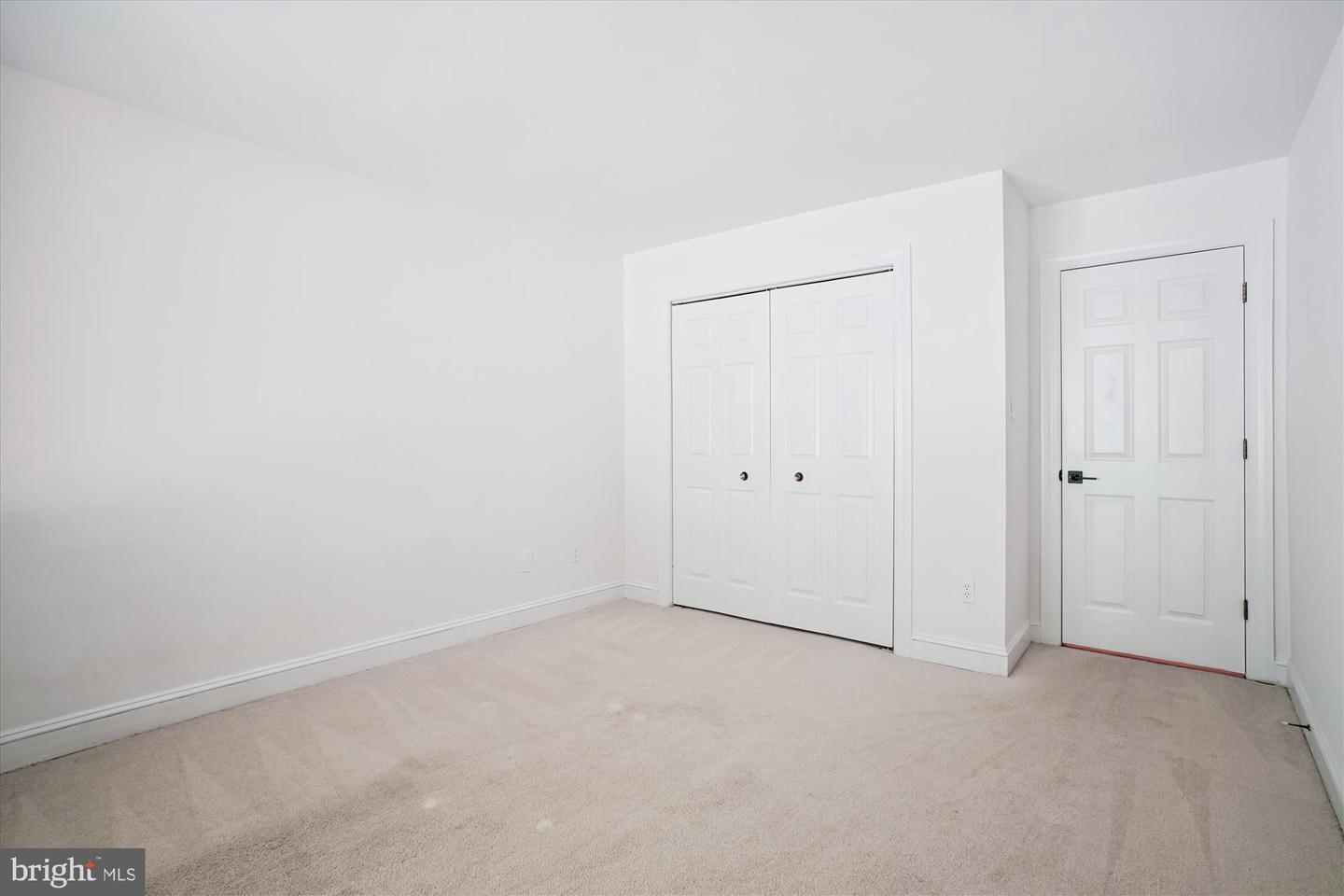 3909 30TH ST N, ARLINGTON, Virginia 22207, 4 Bedrooms Bedrooms, ,4 BathroomsBathrooms,Residential,For sale,3909 30TH ST N,VAAR2055692 MLS # VAAR2055692