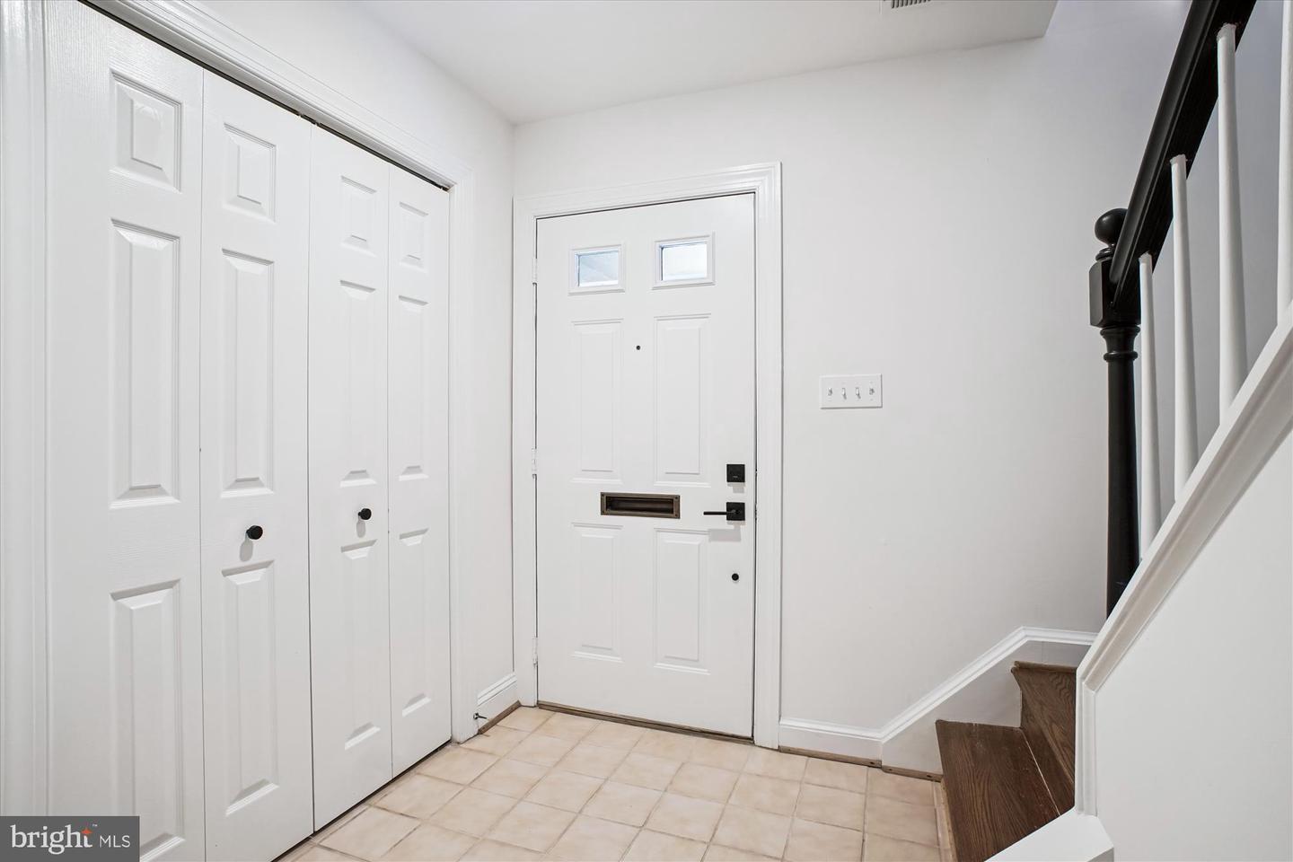 3909 30TH ST N, ARLINGTON, Virginia 22207, 4 Bedrooms Bedrooms, ,4 BathroomsBathrooms,Residential,For sale,3909 30TH ST N,VAAR2055692 MLS # VAAR2055692