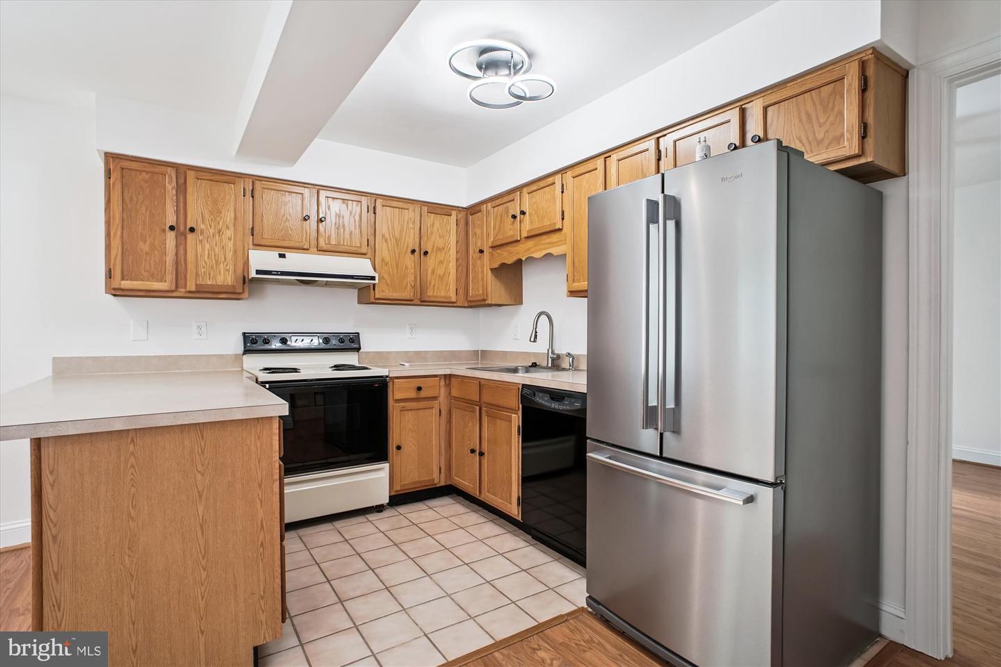 3909 30TH ST N, ARLINGTON, Virginia 22207, 4 Bedrooms Bedrooms, ,4 BathroomsBathrooms,Residential,For sale,3909 30TH ST N,VAAR2055692 MLS # VAAR2055692