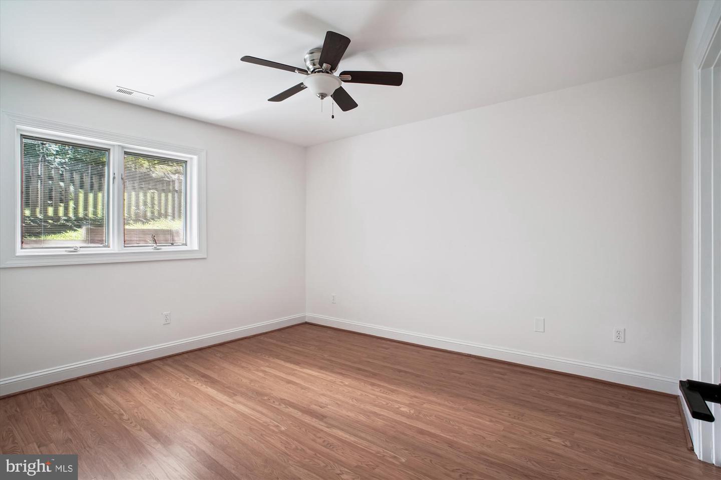 3909 30TH ST N, ARLINGTON, Virginia 22207, 4 Bedrooms Bedrooms, ,4 BathroomsBathrooms,Residential,For sale,3909 30TH ST N,VAAR2055692 MLS # VAAR2055692