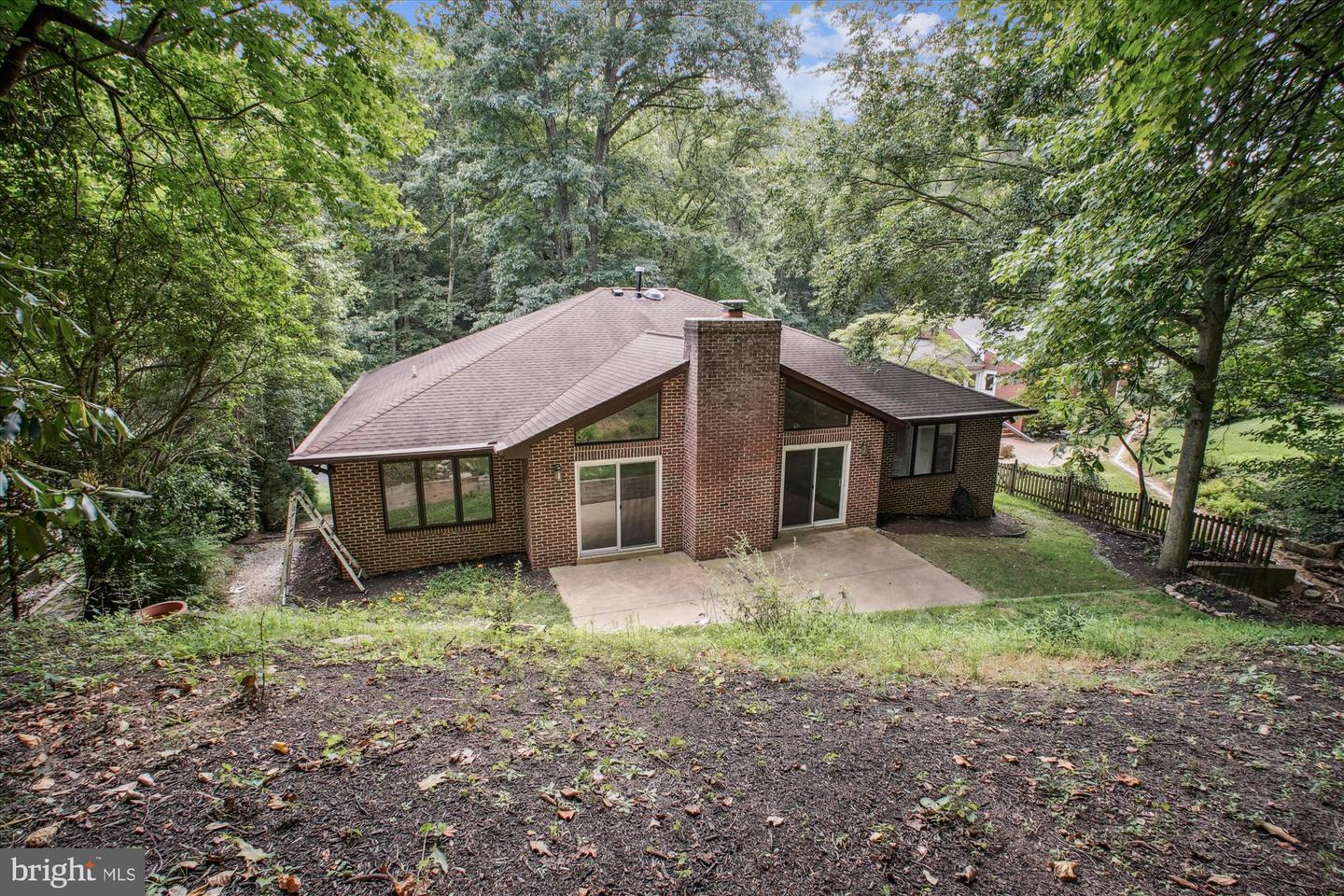 3909 30TH ST N, ARLINGTON, Virginia 22207, 4 Bedrooms Bedrooms, ,4 BathroomsBathrooms,Residential,For sale,3909 30TH ST N,VAAR2055692 MLS # VAAR2055692