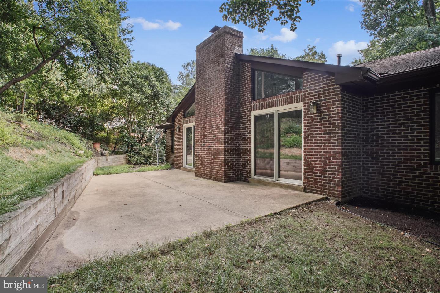 3909 30TH ST N, ARLINGTON, Virginia 22207, 4 Bedrooms Bedrooms, ,4 BathroomsBathrooms,Residential,For sale,3909 30TH ST N,VAAR2055692 MLS # VAAR2055692