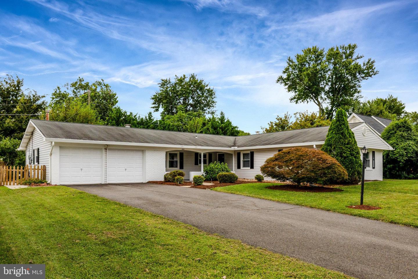 4221 PEEKSKILL LN, FAIRFAX, Virginia 22033, 4 Bedrooms Bedrooms, ,2 BathroomsBathrooms,Residential,For sale,4221 PEEKSKILL LN,VAFX2238428 MLS # VAFX2238428