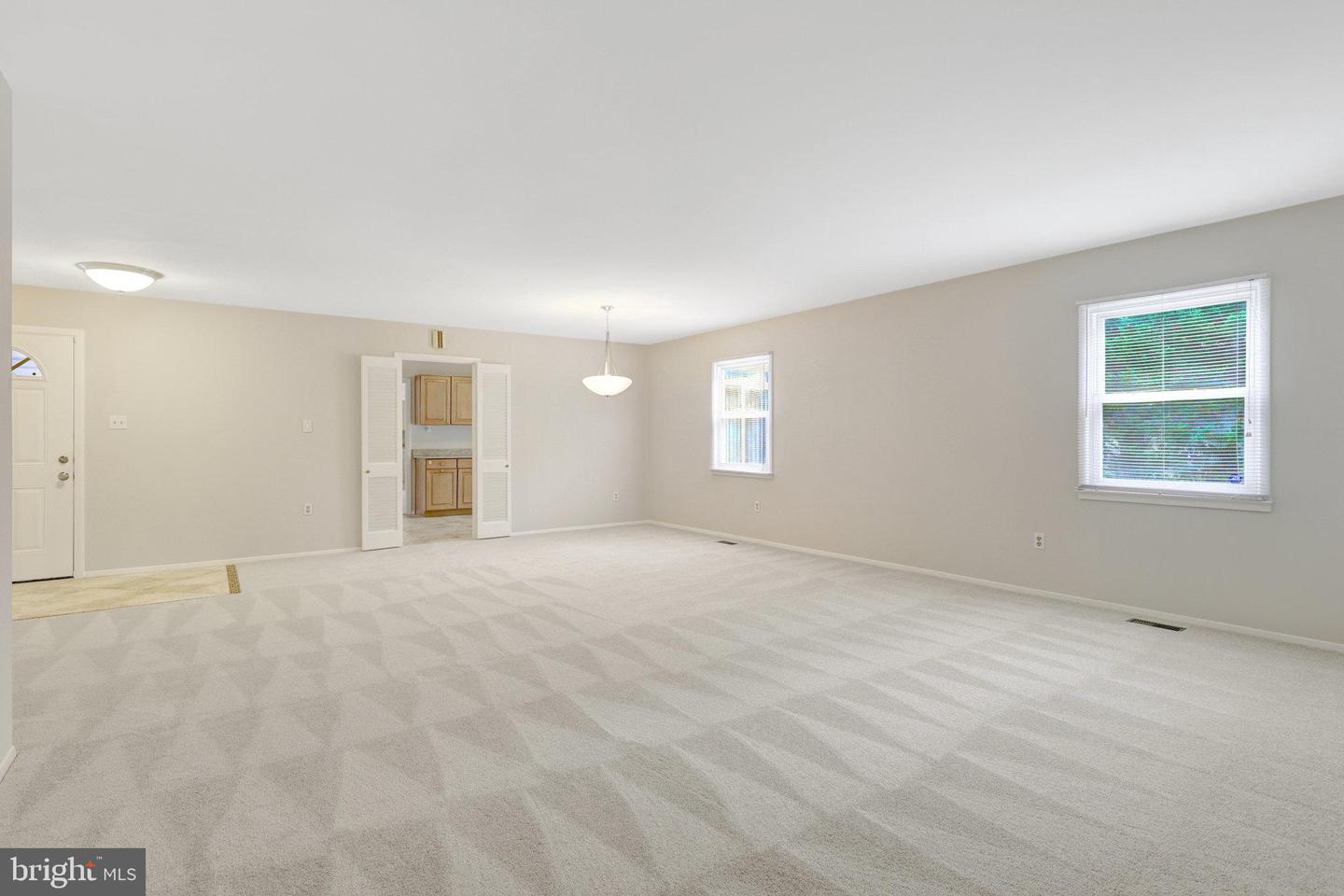 4221 PEEKSKILL LN, FAIRFAX, Virginia 22033, 4 Bedrooms Bedrooms, ,2 BathroomsBathrooms,Residential,For sale,4221 PEEKSKILL LN,VAFX2238428 MLS # VAFX2238428