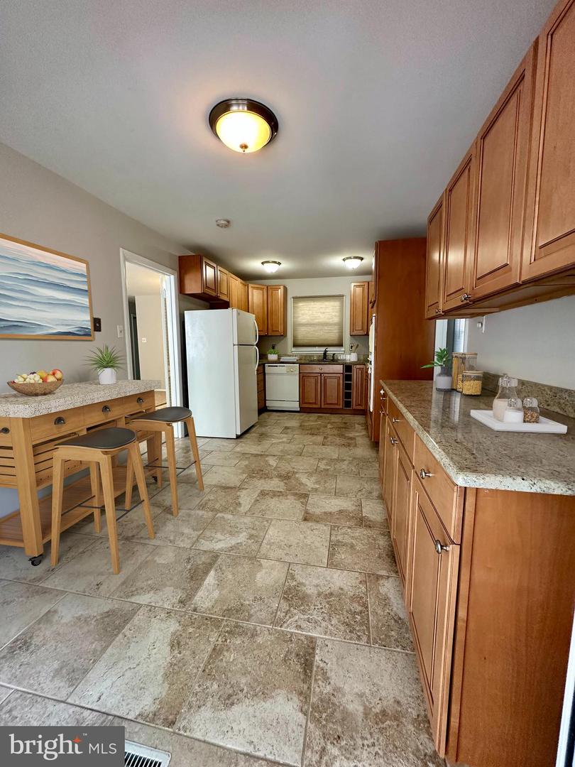 4221 PEEKSKILL LN, FAIRFAX, Virginia 22033, 4 Bedrooms Bedrooms, ,2 BathroomsBathrooms,Residential,For sale,4221 PEEKSKILL LN,VAFX2238428 MLS # VAFX2238428