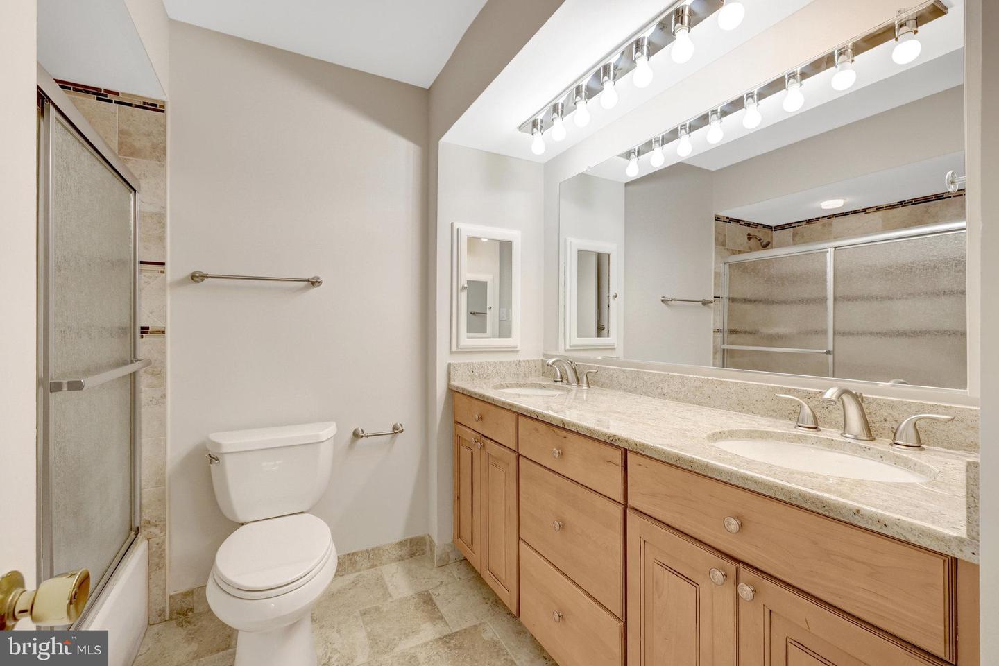 4221 PEEKSKILL LN, FAIRFAX, Virginia 22033, 4 Bedrooms Bedrooms, ,2 BathroomsBathrooms,Residential,For sale,4221 PEEKSKILL LN,VAFX2238428 MLS # VAFX2238428