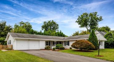 4221 PEEKSKILL LN, FAIRFAX, Virginia 22033, 4 Bedrooms Bedrooms, ,2 BathroomsBathrooms,Residential,For sale,4221 PEEKSKILL LN,VAFX2238428 MLS # VAFX2238428