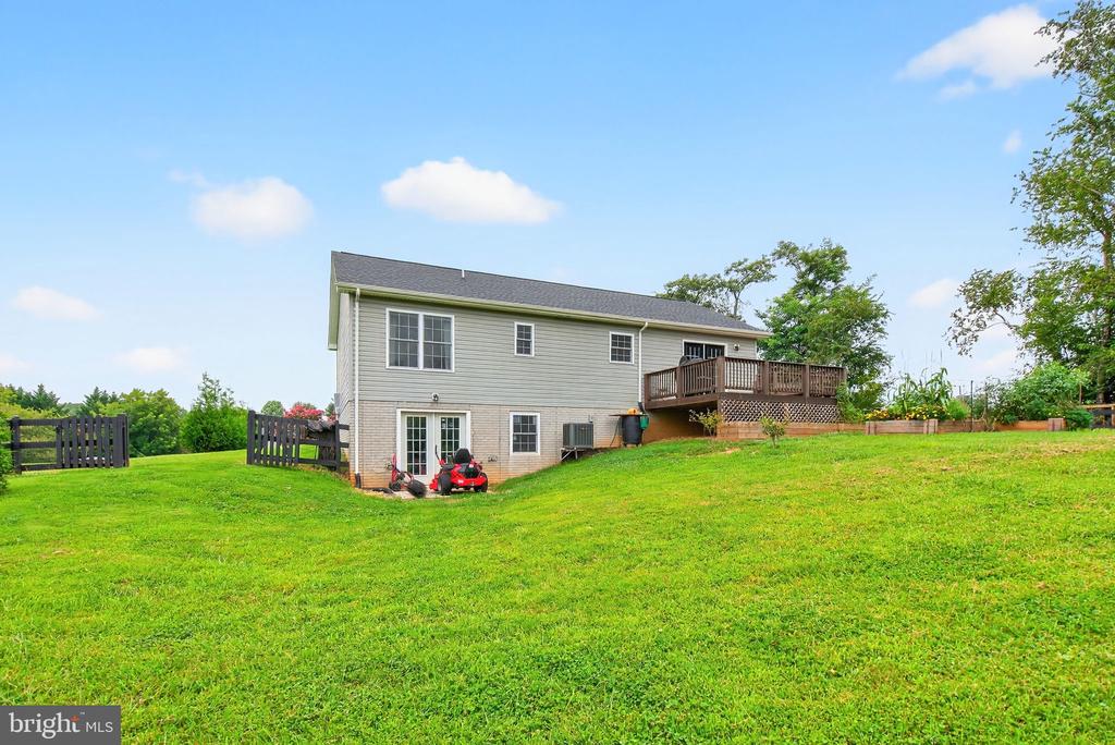9195 WHITE SHOP, CULPEPER, Virginia 22701, 3 Bedrooms Bedrooms, ,2 BathroomsBathrooms,Residential,9195 WHITE SHOP,VACU2011206 MLS # VACU2011206