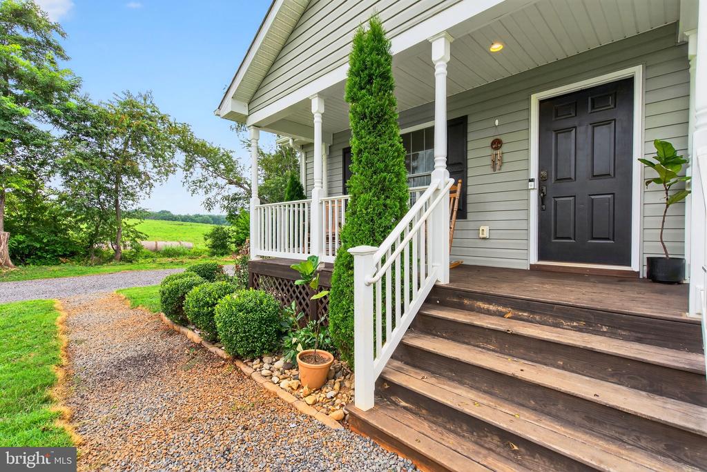 9195 WHITE SHOP, CULPEPER, Virginia 22701, 3 Bedrooms Bedrooms, ,2 BathroomsBathrooms,Residential,9195 WHITE SHOP,VACU2011206 MLS # VACU2011206
