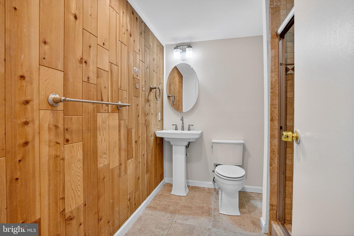 1160 LISA CT, HERNDON, Virginia 20170, 3 Bedrooms Bedrooms, ,2 BathroomsBathrooms,Residential,For sale,1160 LISA CT,VAFX2244556 MLS # VAFX2244556