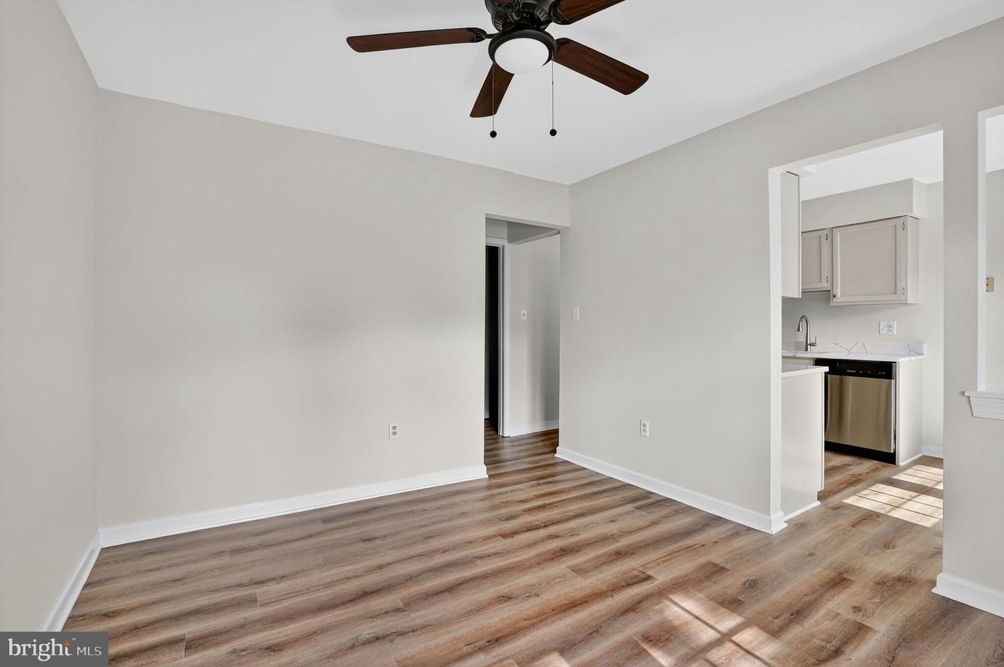 1160 LISA CT, HERNDON, Virginia 20170, 3 Bedrooms Bedrooms, ,2 BathroomsBathrooms,Residential,For sale,1160 LISA CT,VAFX2244556 MLS # VAFX2244556