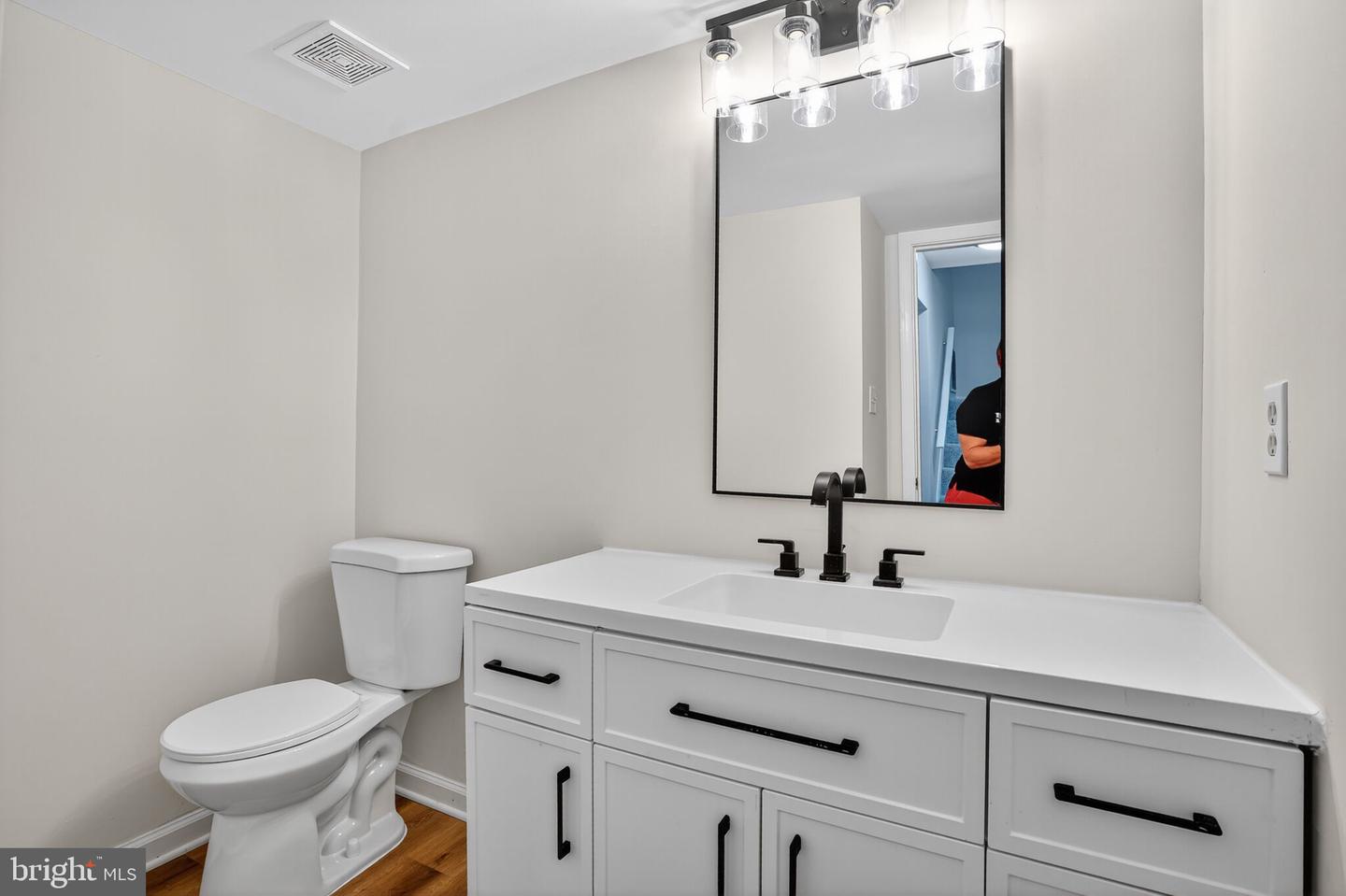 1160 LISA CT, HERNDON, Virginia 20170, 3 Bedrooms Bedrooms, ,2 BathroomsBathrooms,Residential,For sale,1160 LISA CT,VAFX2244556 MLS # VAFX2244556
