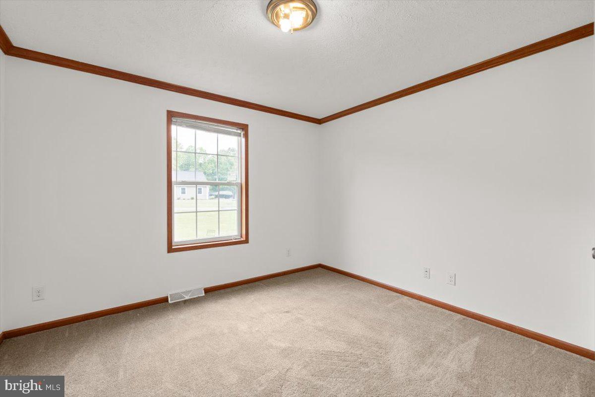 4767 S OX RD, EDINBURG, Virginia 22824, 3 Bedrooms Bedrooms, ,2 BathroomsBathrooms,Residential,For sale,4767 S OX RD,VASH2011626 MLS # VASH2011626