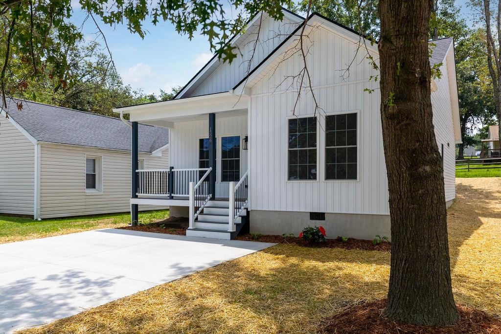 1526 2ND ST, WAYNESBORO, Virginia 22980, 3 Bedrooms Bedrooms, ,2 BathroomsBathrooms,Residential,1526 2ND ST,663001 MLS # 663001