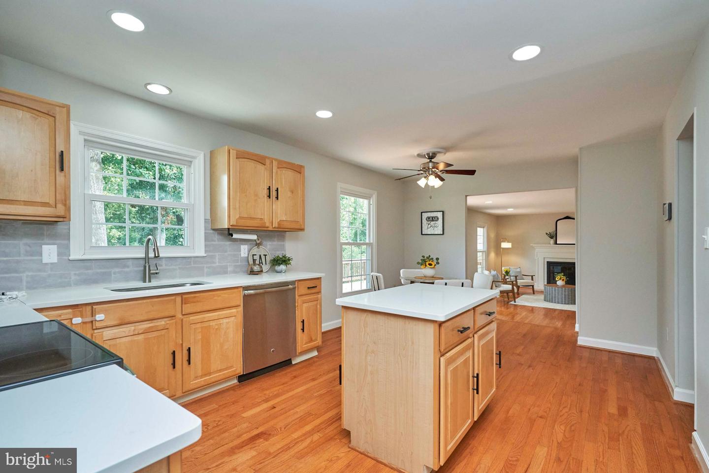 12009 WILLIAM AND MARY CIR, WOODBRIDGE, Virginia 22192, 4 Bedrooms Bedrooms, 13 Rooms Rooms,3 BathroomsBathrooms,Residential,For sale,12009 WILLIAM AND MARY CIR,VAPW2097060 MLS # VAPW2097060