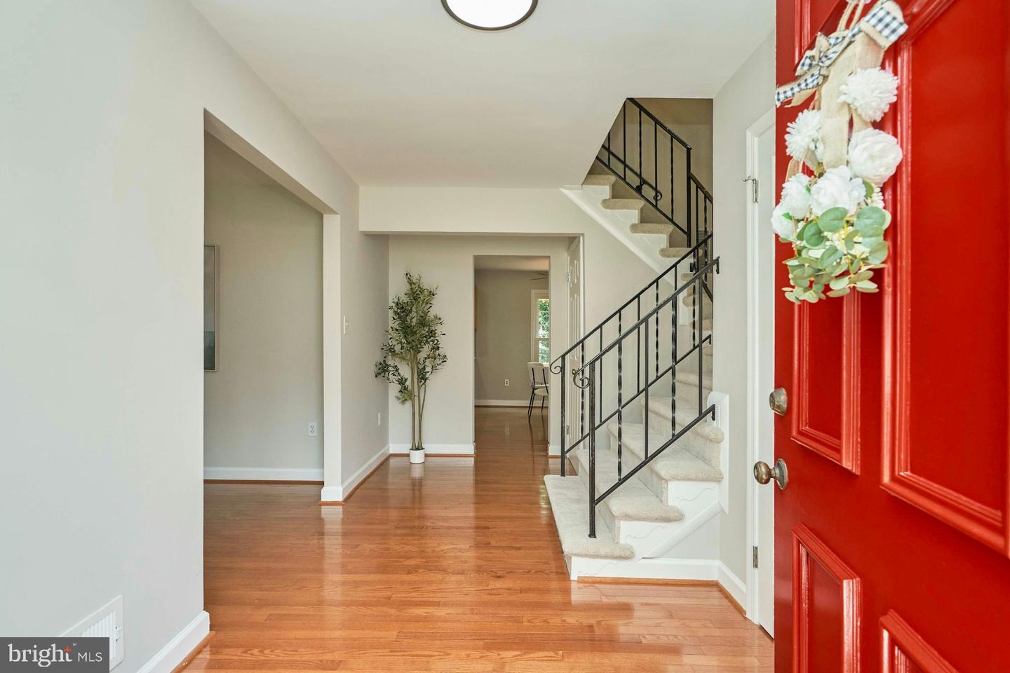 12009 WILLIAM AND MARY CIR, WOODBRIDGE, Virginia 22192, 4 Bedrooms Bedrooms, 13 Rooms Rooms,3 BathroomsBathrooms,Residential,For sale,12009 WILLIAM AND MARY CIR,VAPW2097060 MLS # VAPW2097060
