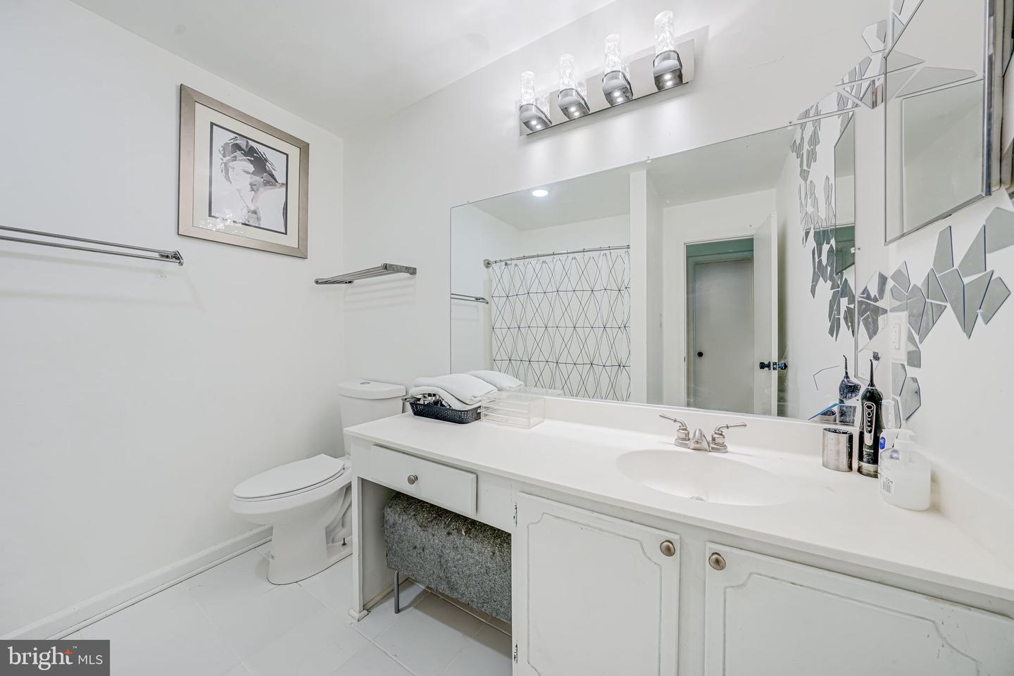 15378 INLET PL, DUMFRIES, Virginia 22025, 3 Bedrooms Bedrooms, ,3 BathroomsBathrooms,Residential,For sale,15378 INLET PL,VAPW2098480 MLS # VAPW2098480