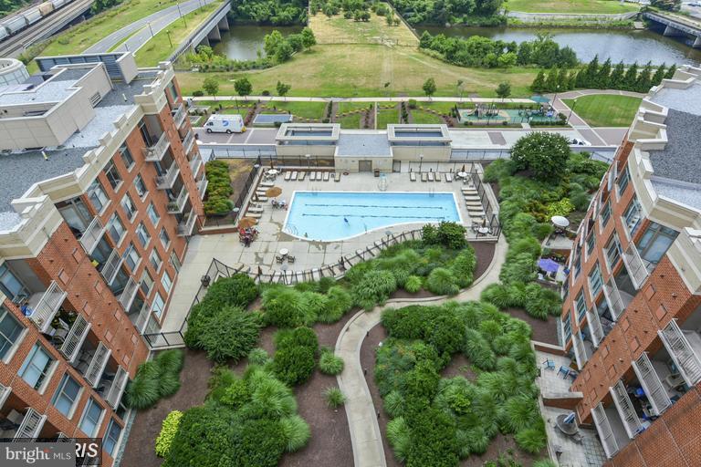 3650 S GLEBE RD #540, ARLINGTON, Virginia 22202, 2 Bedrooms Bedrooms, ,2 BathroomsBathrooms,Residential,For sale,3650 S GLEBE RD #540,VAAR2060186 MLS # VAAR2060186