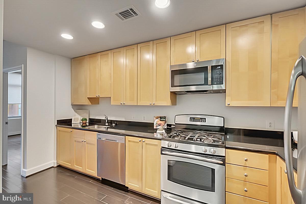 3650 S GLEBE RD #540, ARLINGTON, Virginia 22202, 2 Bedrooms Bedrooms, ,2 BathroomsBathrooms,Residential,For sale,3650 S GLEBE RD #540,VAAR2060186 MLS # VAAR2060186