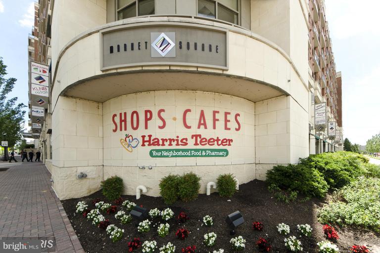 3650 S GLEBE RD #540, ARLINGTON, Virginia 22202, 2 Bedrooms Bedrooms, ,2 BathroomsBathrooms,Residential,For sale,3650 S GLEBE RD #540,VAAR2060186 MLS # VAAR2060186