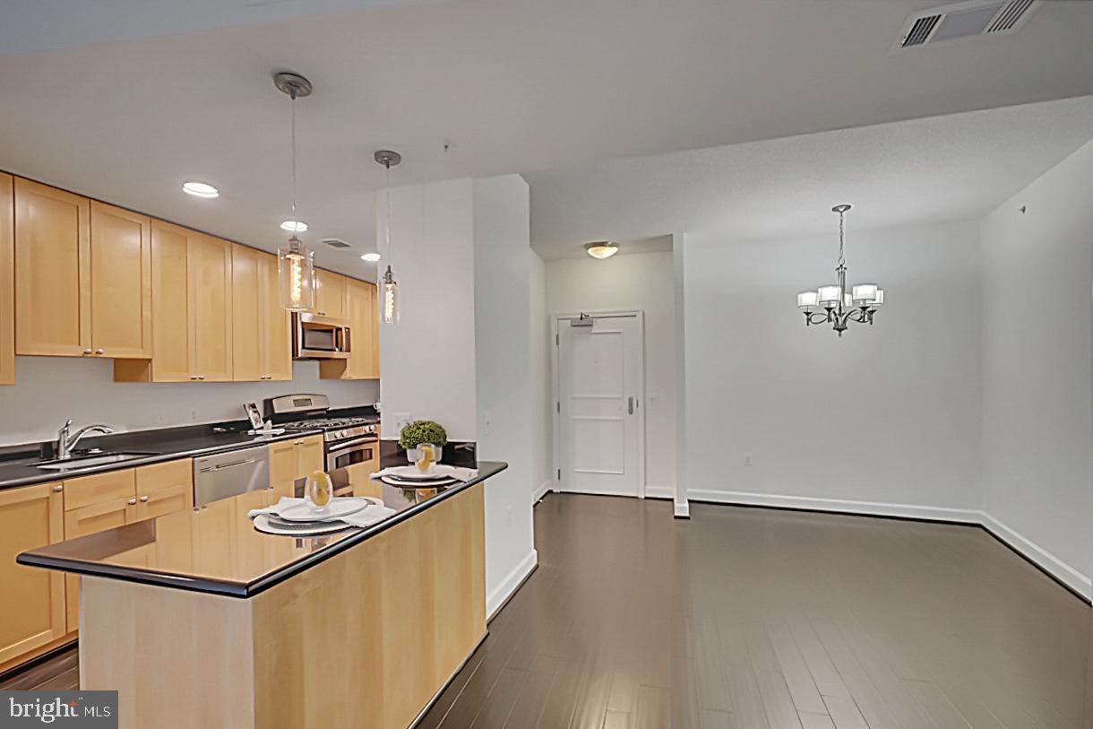 3650 S GLEBE RD #540, ARLINGTON, Virginia 22202, 2 Bedrooms Bedrooms, ,2 BathroomsBathrooms,Residential,For sale,3650 S GLEBE RD #540,VAAR2060186 MLS # VAAR2060186